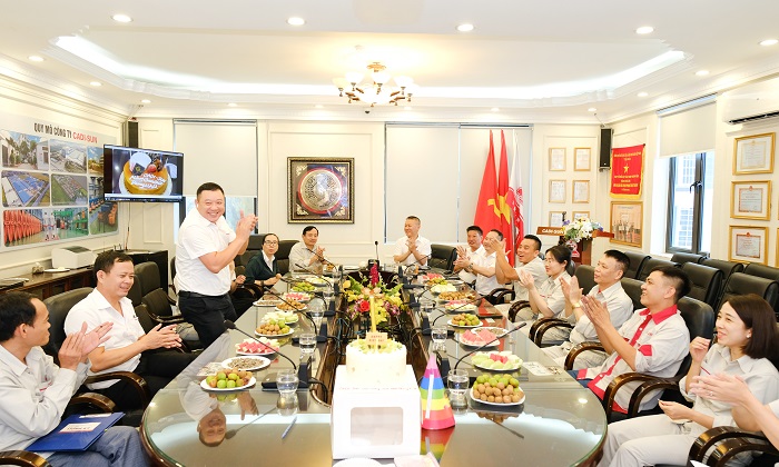  Vui sinh nhật, thêm gắn kết